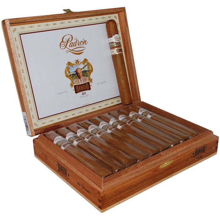 Коробка Padron Damaso №15 Toro на 20 сигар