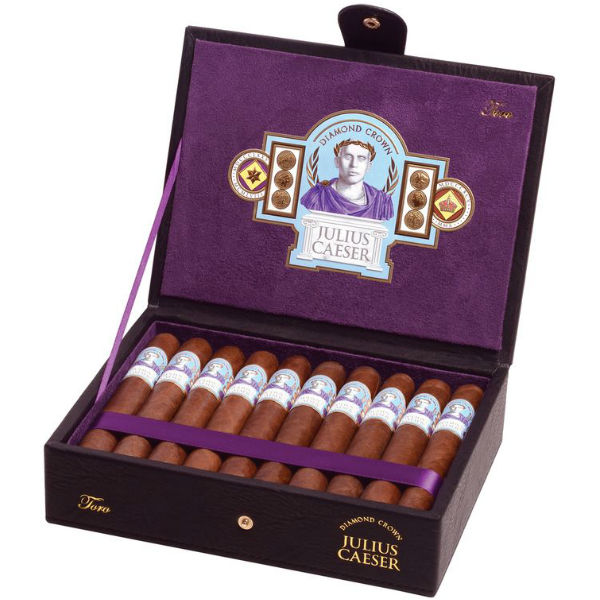 Коробка Diamond Crown Julius Caeser Toro на 20 сигар