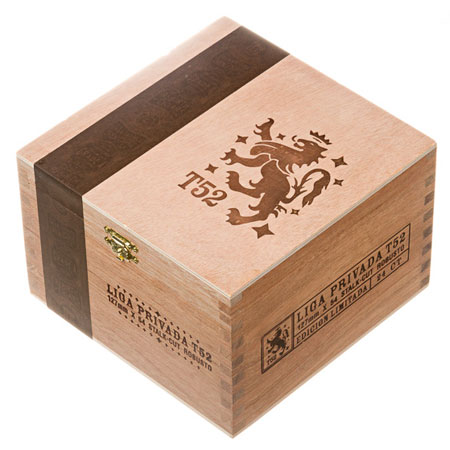 Коробка Drew Estate Liga Privada T52 Robusto на 24 сигары