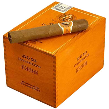 Коробка AVO XO Intermezzo на 25 сигар