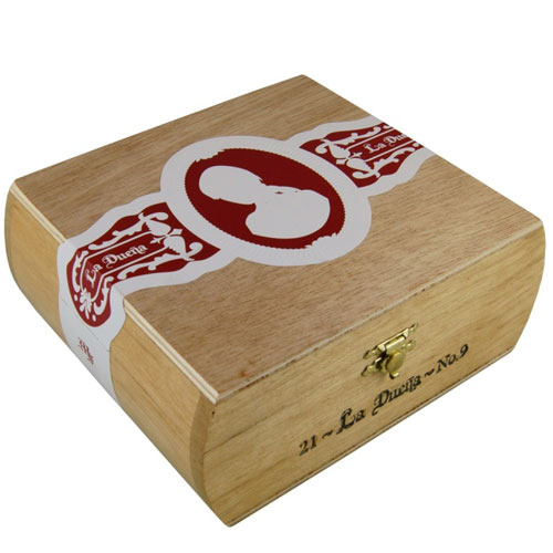Коробка La Duena Belicoso на 21 сигару