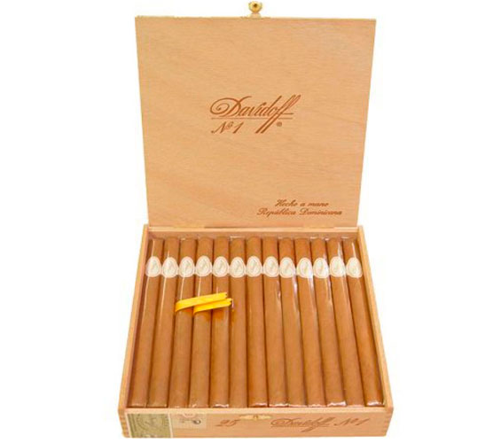 Коробка Davidoff Classic No 1 на 25 сигар