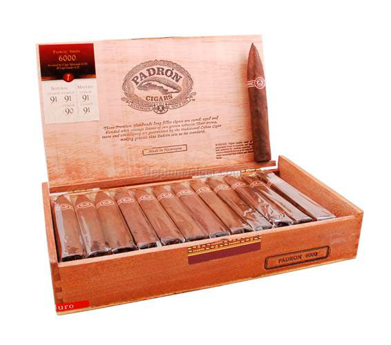 Коробка Padron 6000 Maduro на 26 сигар
