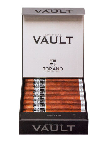 Коробка Carlos Torano Vault Toro на 20 сигар