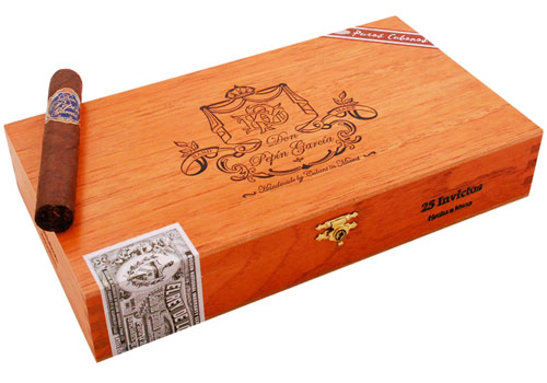 Коробка Don Pepin Garcia Blue Invictos на 24 сигары