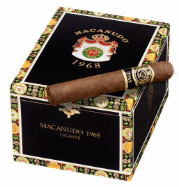 Коробка Macanudo 1968 Gigante на 20 сигар