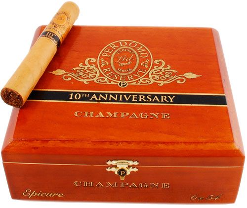 Коробка Perdomo Reserve 10th Anniversary Champagne Epicure на 25 сигар