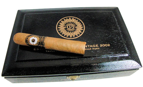 Коробка Perdomo ESV 2002 Robusto на 20 сигар