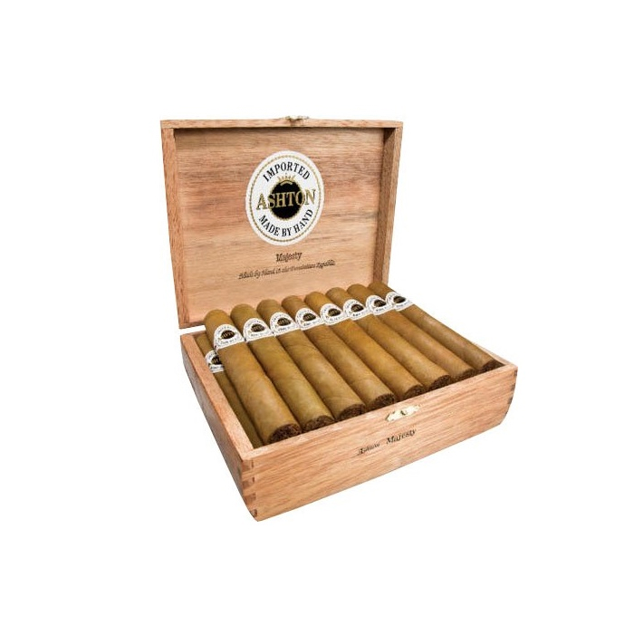 Коробка Ashton Classic Majesty Gigante Toro на 25 сигар