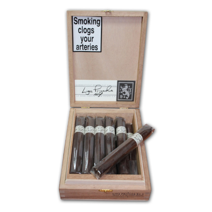 Коробка Drew Estate Liga Privada No 9 Toro на 12 сигар
