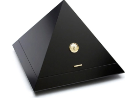 Хьюмидор Adorini Pyramid Deluxe M black, на 50 сигар, черный 14428