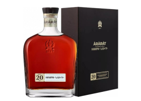 Коньяк Арарат Наири 0.7 л.