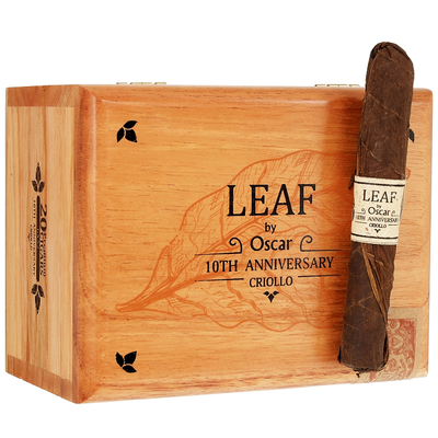 Сигары Leaf by Oscar Valladares 10th Anniversary Criollo Toro