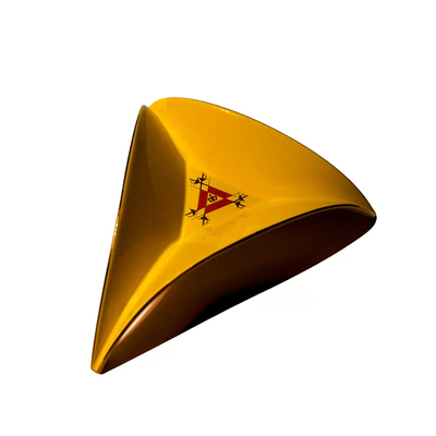 Пепельница фарфоровая Montecristo Tricorn на 3 сигары