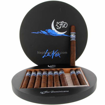 Подарочный набор Подарочный набор сигар La Flor Dominicana La Nox Toro