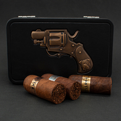 Подарочный набор Подарочный набор сигар Pelo de Oro Bulldog в кожаной коробке (3 шт.)