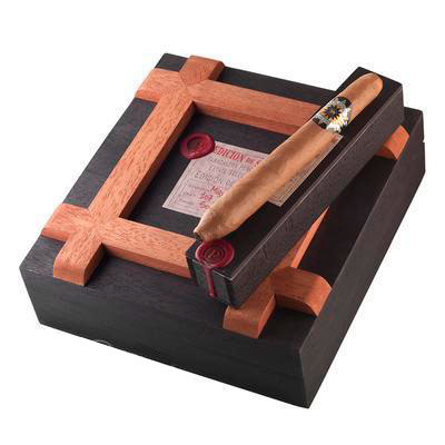 Подарочный набор Подарочный набор сигар Perdomo Edicion De Silvio Salomon