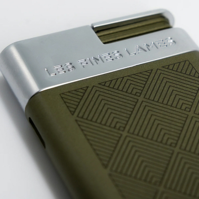 Зажигалка Les Fines Lames LE FEU SVELT - OD Green Leaves, LF4503003